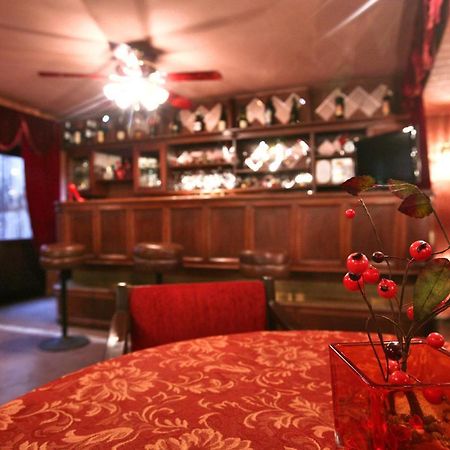 Hotel Sympatia Tbilisi Buitenkant foto
