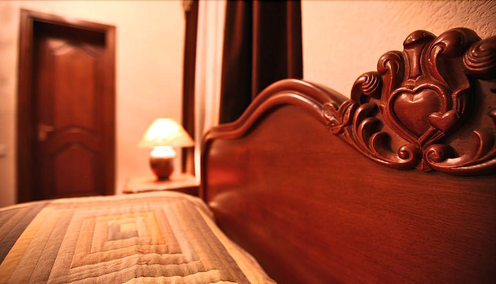 Hotel Sympatia Tbilisi Buitenkant foto