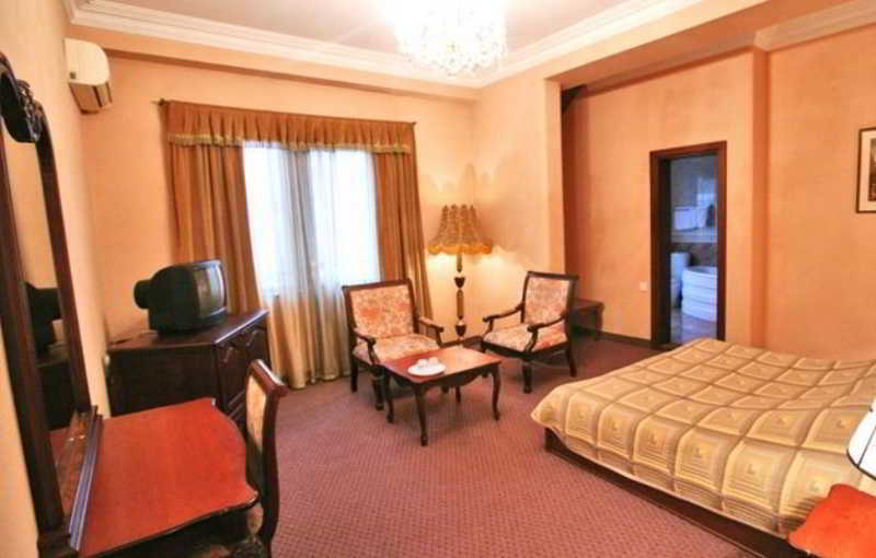 Hotel Sympatia Tbilisi Buitenkant foto