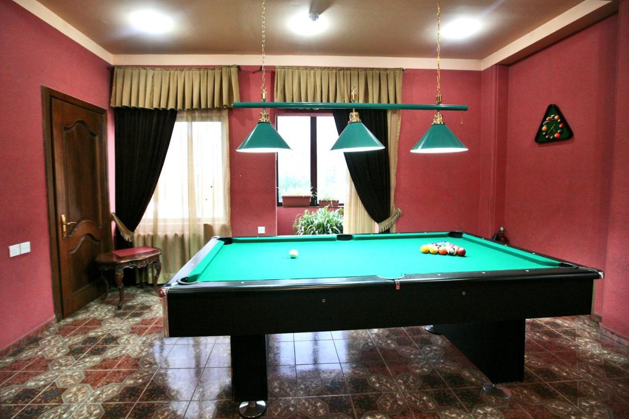 Hotel Sympatia Tbilisi Buitenkant foto